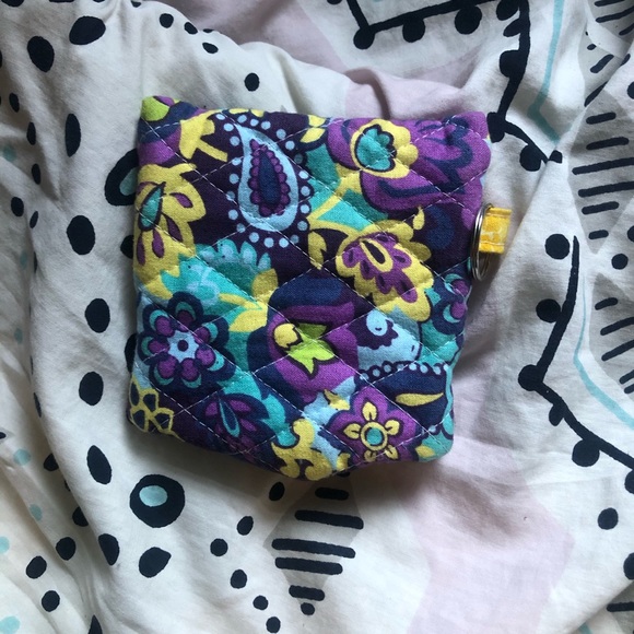 VERA BRADLEY COIN PURSE - Picture 2 of 3